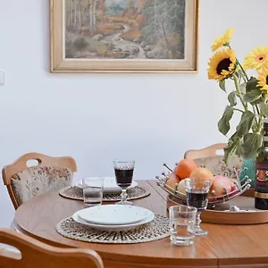 Bohemian Symphony Apartment